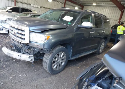 2010 Toyota Sequoia Limited 5.7L V8 z USA, uszkodzony, nr VIN 5TDJY5G16AS034404